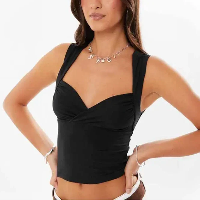 טופ קז'ואל עם קפלים