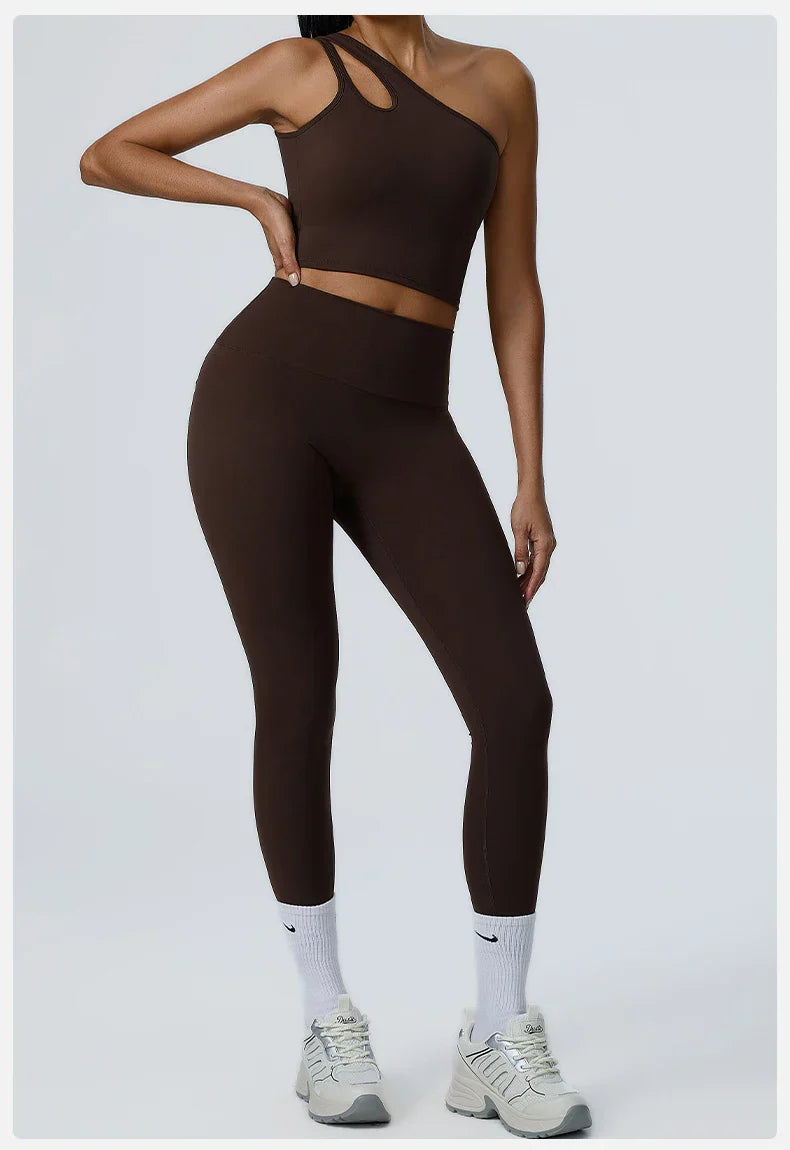 חליפת ספורט דגם - עופרי