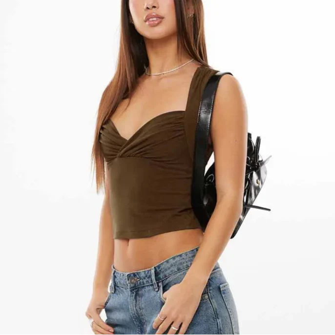 טופ קז'ואל עם קפלים