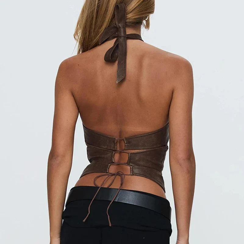 חולצת הלטר בגזרת קרופ