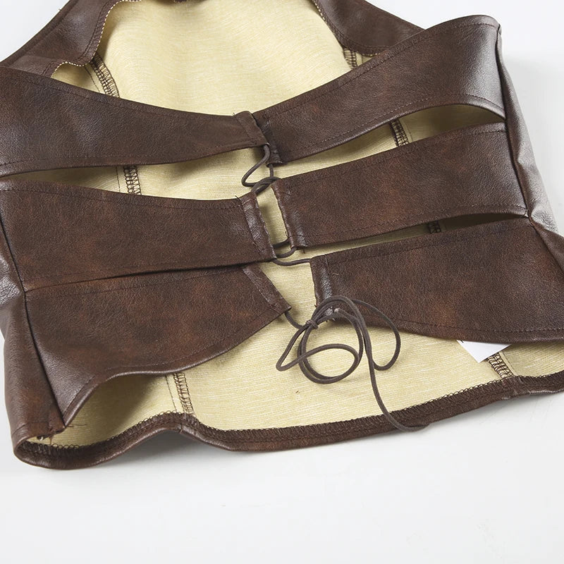 חולצת הלטר בגזרת קרופ