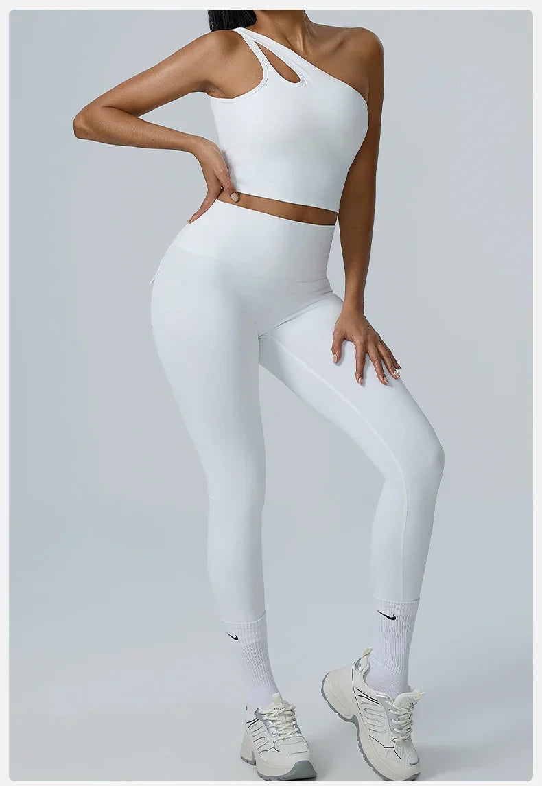 חליפת ספורט דגם - עופרי